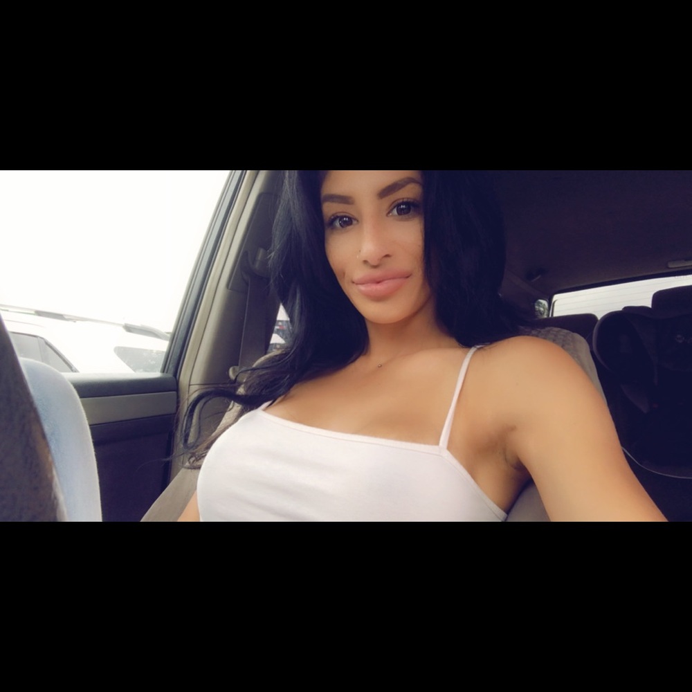 Meet your Posher, Mayra